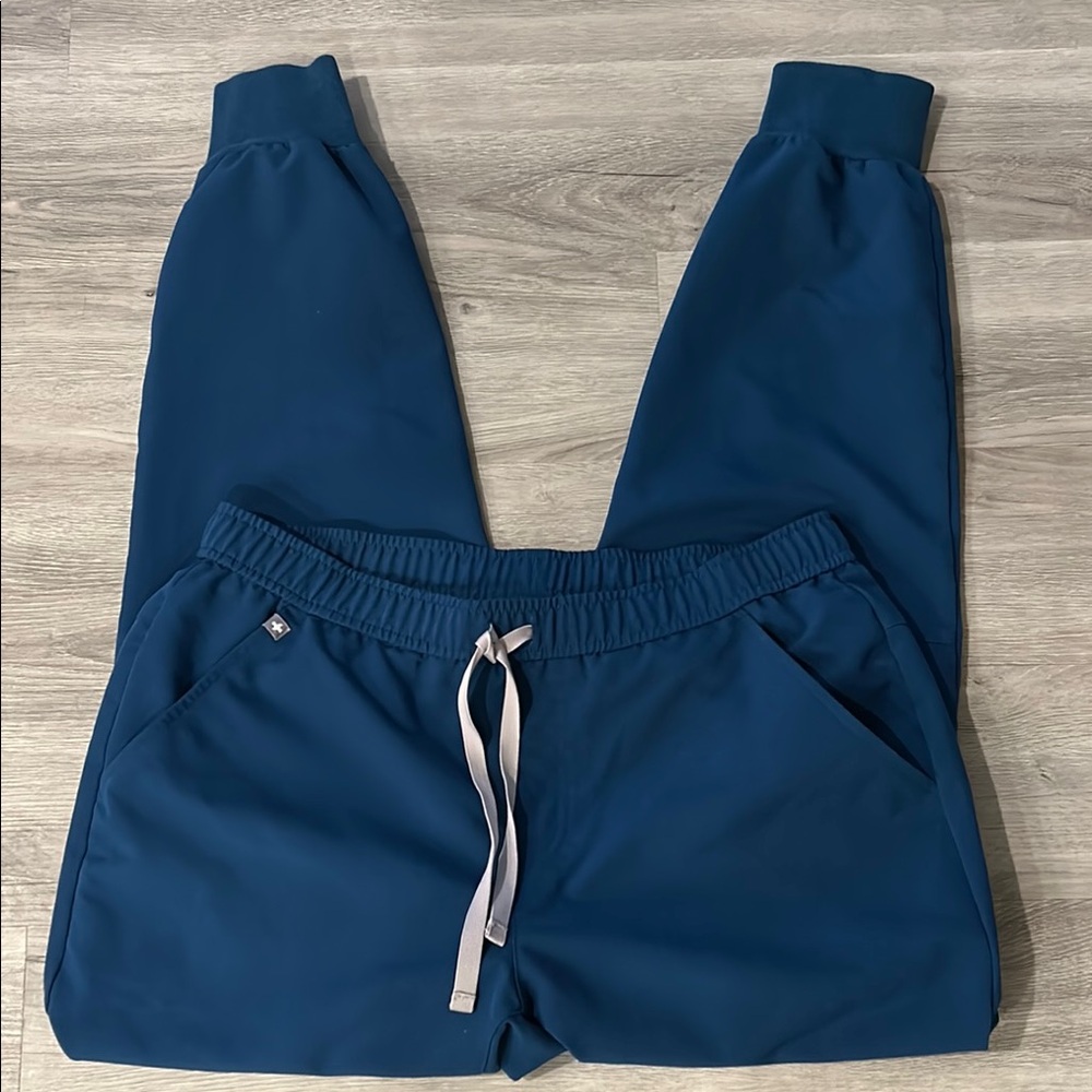 Figs Women's Jogger Pants in Navy